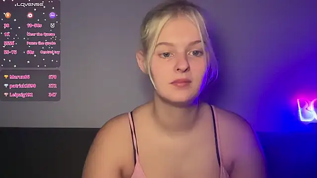 Allylove03 online show from December 20, 2025, 8:33 pm