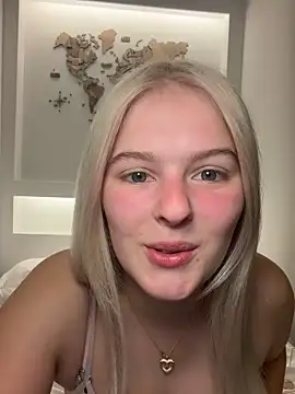 Allylove03 online show from April 24, 2026, 4:14 am