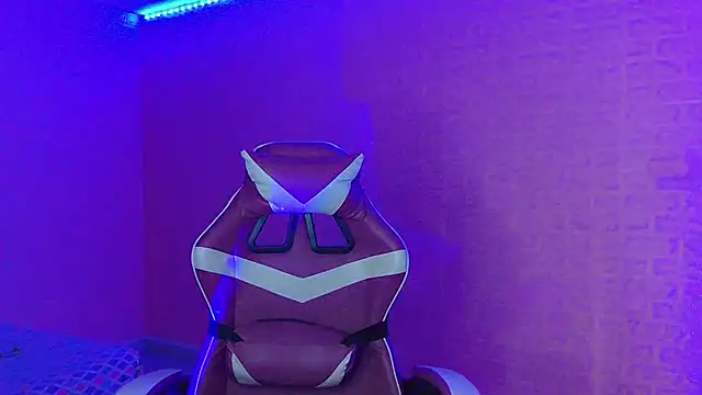 Ms-Zoehans online show from January 9, 2026, 11:33 pm