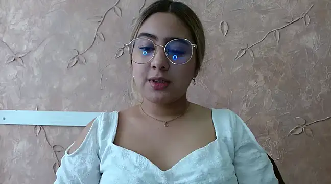 Snapshot of Miabonnett_ chatting on March 15, 2025, 3:06 pm Miabonnett online show from March 15, 2025, 3:06 pm