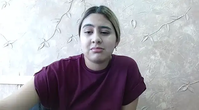 Snapshot of Miabonnett_ chatting on February 28, 2025, 6:20 pm Miabonnett online show from February 28, 2025, 6:20 pm