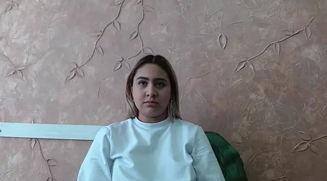 Snapshot of Miabonnett_ chatting on March 3, 2025, 6:13 pm Miabonnett online show from March 3, 2025, 6:13 pm