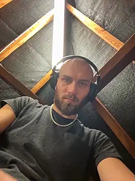 pervy devil online show from October 7, 2025, 6:36 am