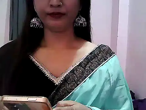 Snapshot of Model-Tanya chatting on February 5, 2025, 1:22 pm Model-Tanya online show from February 5, 2025, 1:22 pm