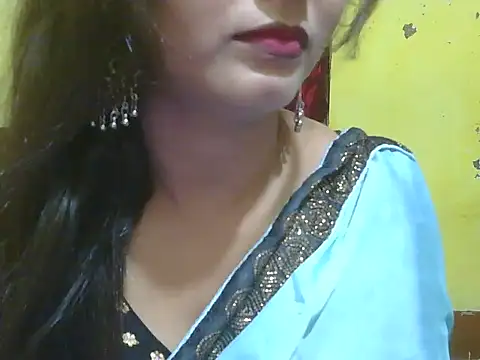 Snapshot of Model-Tanya chatting on February 13, 2025, 7:45 am Model-Tanya online show from February 13, 2025, 7:45 am