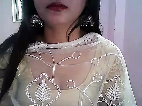 Snapshot of Model-Tanya chatting on February 6, 2025, 9:53 am Model-Tanya online show from February 6, 2025, 9:53 am