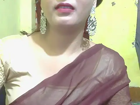 Snapshot of Model-Tanya chatting on February 12, 2025, 7:34 am Model-Tanya online show from February 12, 2025, 7:34 am