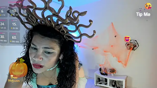 amelyaDreams online show from October 31, 2025, 1:30 pm