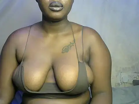 Snapshot of freaky_belle chatting on March 2, 2025, 3:56 am freaky belle online show from March 2, 2025, 3:56 am