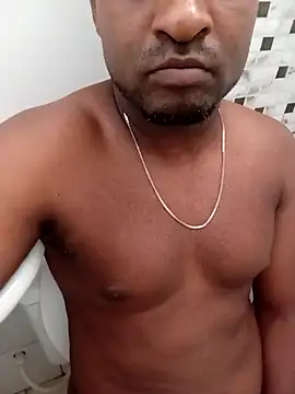 Snapshot of Beto0815 chatting on February 17, 2026, 5:10 pm Beto0815 online show from February 17, 2026, 5:10 pm