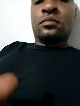 Snapshot of Beto0815 chatting on February 23, 2026, 2:35 am Beto0815 online show from February 23, 2026, 2:35 am