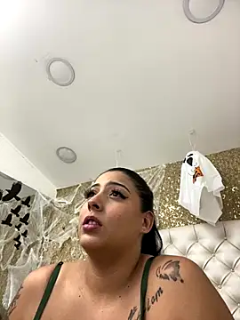 Snapshot of Celeste_smitth chatting on October 25, 2025, 5:17 am Celeste smitth online show from October 25, 2025, 5:17 am