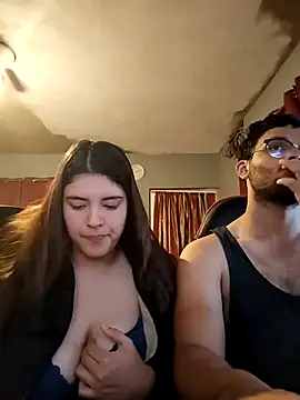 Snapshot of Carandrew chatting on February 8, 2026, 4:10 am Carandrew online show from February 8, 2026, 4:10 am