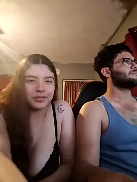 Snapshot of Carandrew chatting on February 17, 2026, 4:32 am Carandrew online show from February 17, 2026, 4:32 am