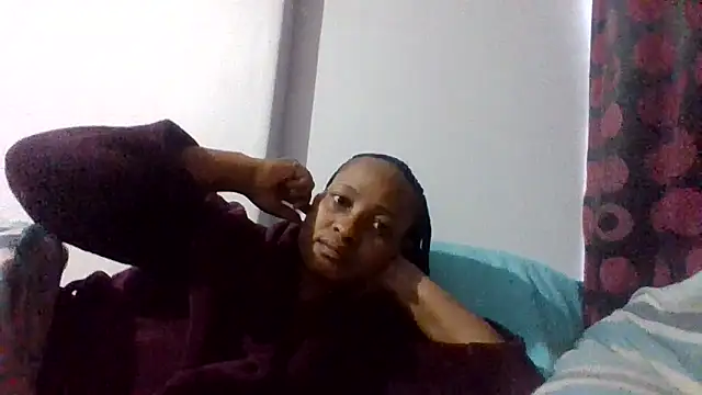 BabeAssXX online show from October 12, 2025, 4:03 am