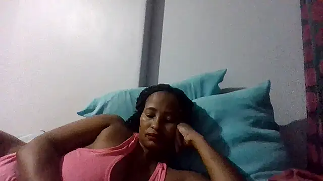 BabeAssXX online show from February 4, 2026, 5:30 pm