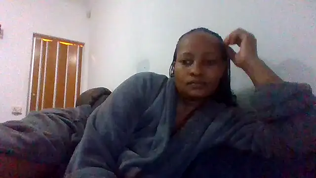 BabeAssXX online show from October 6, 2025, 3:51 am