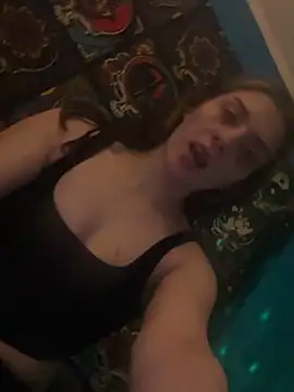 emilysue1 online show from December 12, 2024, 11:28 am