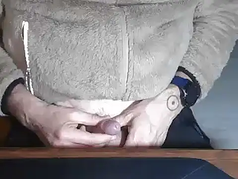 Adri gard online show from February 25, 2025, 9:58 pm