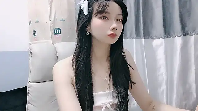 Snapshot of Nery_Asian chatting on March 12, 2025, 2:30 am Nery Asian online show from March 12, 2025, 2:30 am