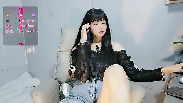 Snapshot of Nery_Asian chatting on September 19, 2025, 2:59 am Nery Asian online show from September 19, 2025, 2:59 am