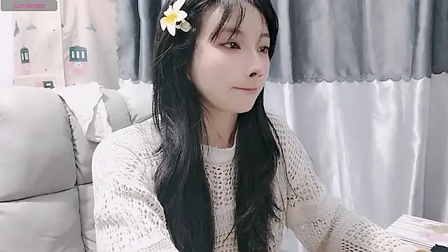 Snapshot of Nery_Asian chatting on February 12, 2025, 2:45 am Nery Asian online show from February 12, 2025, 2:45 am