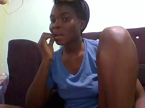 sexxyqueenn22 online show from November 15, 2025, 7:40 pm