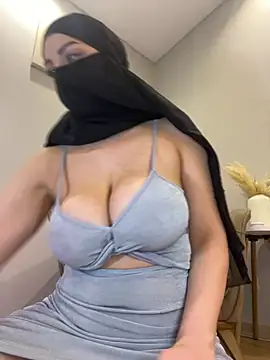 Amberonee31 online show from March 4, 2026, 8:05 pm