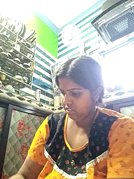 Beauty-queen online show from March 11, 2025, 4:30 am