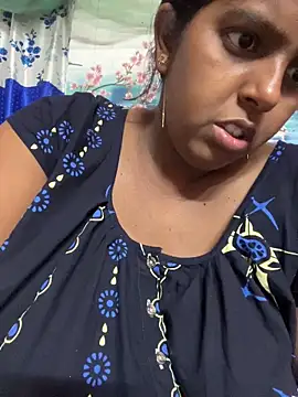 Beauty-queen online show from March 26, 2026, 2:37 pm