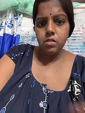 Beauty-queen online show from April 14, 2026, 2:44 pm