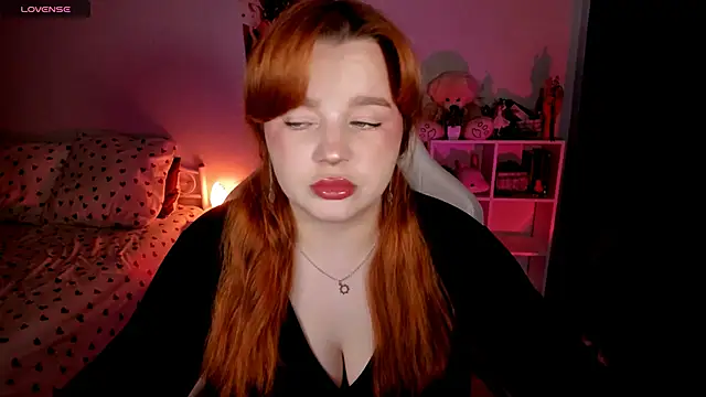  Lisa x online show from November 6, 2025, 5:33 am