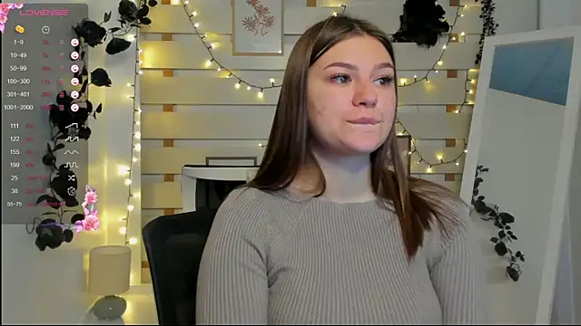 Josephine Kiss online show from March 15, 2026, 10:22 am