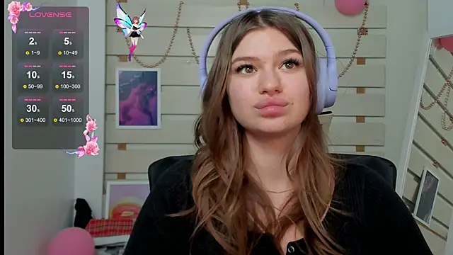Snapshot of Josephine_Kiss chatting on March 5, 2025, 4:57 pm Josephine Kiss online show from March 5, 2025, 4:57 pm