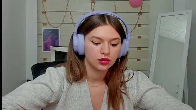 Snapshot of Josephine_Kiss chatting on February 24, 2025, 4:15 pm Josephine Kiss online show from February 24, 2025, 4:15 pm