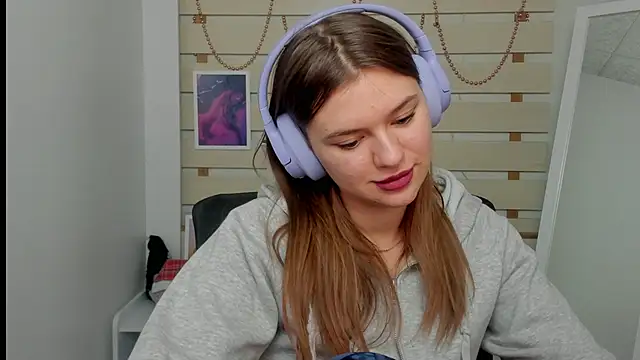 Snapshot of Josephine_Kiss chatting on February 25, 2025, 3:53 pm Josephine Kiss online show from February 25, 2025, 3:53 pm