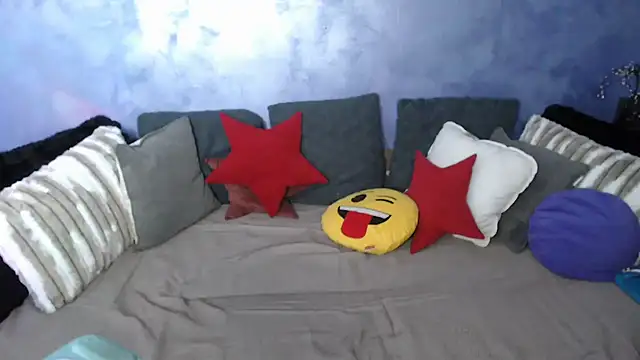 NycolleSweet37 online show from February 9, 2026, 12:58 pm