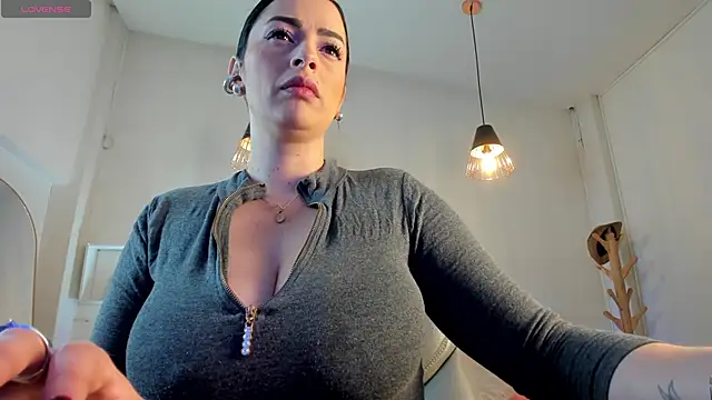 Jayden Jonnes online show from March 1, 2026, 11:43 am