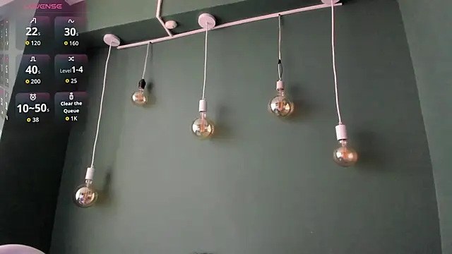 Danna 777  online show from September 22, 2025, 9:43 pm