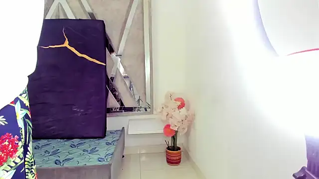 Danna 777  online show from February 15, 2025, 3:31 am