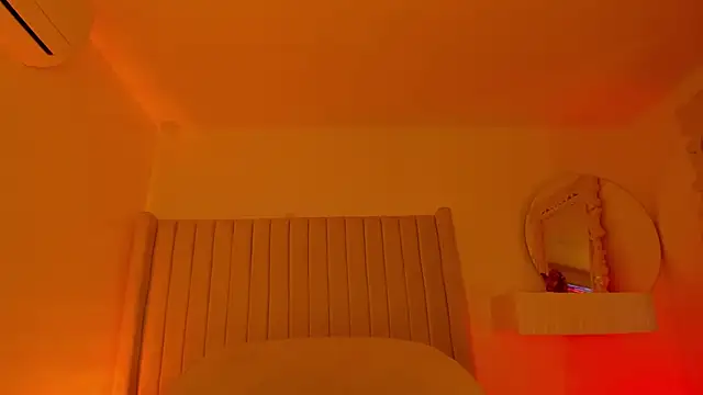 Shelynna azzul online show from March 25, 2026, 8:19 pm