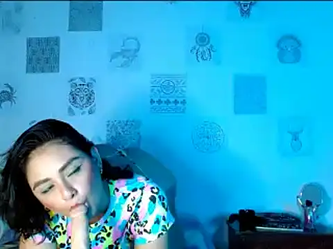 Snapshot of Kaory_32 chatting on January 10, 2025, 9:23 am Kaory 32 online show from January 10, 2025, 9:23 am