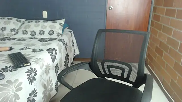 hey delilah online show from December 4, 2024, 8:17 am