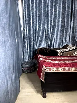 Ritu-Babe online show from November 17, 2025, 6:56 pm