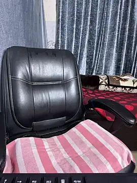 Snapshot of Ritu-Babe chatting on February 1, 2026, 6:39 pm Ritu-Babe online show from February 1, 2026, 6:39 pm