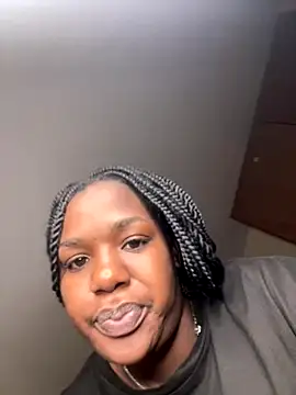 NissyxSawee online show from November 8, 2025, 1:31 am