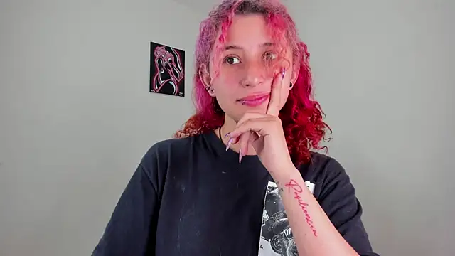 valent 27 online show from November 16, 2025, 9:08 pm