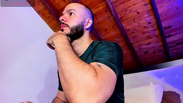 Tom Bailey online show from January 6, 2026, 12:42 pm