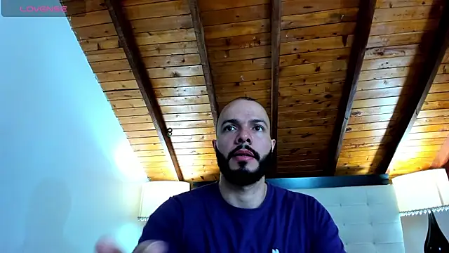 Tom Bailey online show from October 6, 2025, 1:01 pm