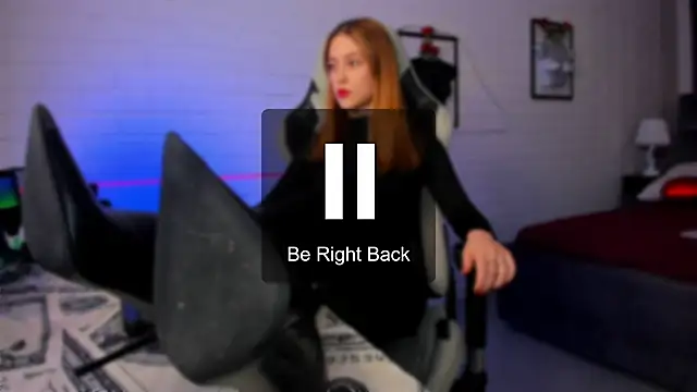 LolaLemona online show from February 24, 2025, 2:04 pm